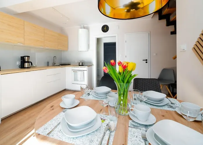 Sikorskiego, Sun & Snow *